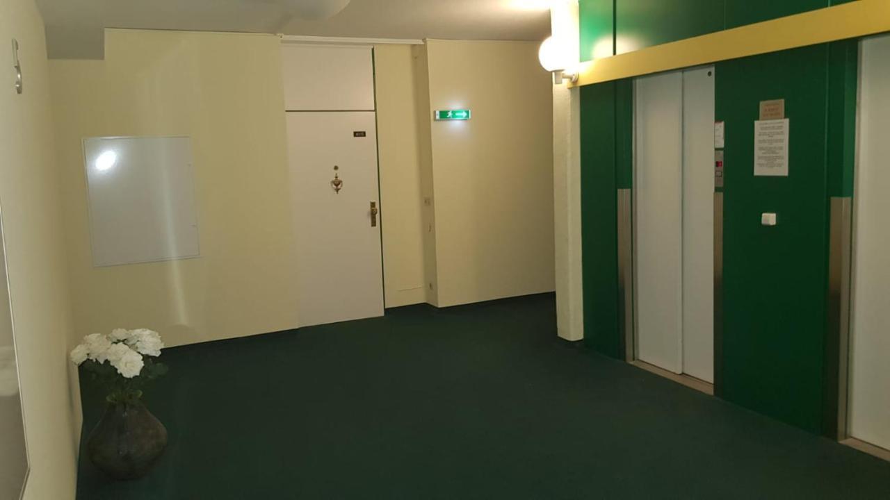 Apartment Univers 2